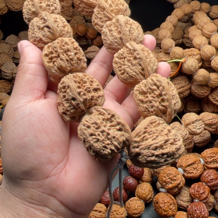 文玩核桃吊坠挪***林2南疆石