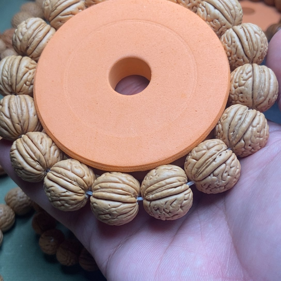 F***y手串桃核铁核肌肉桃核手串19+