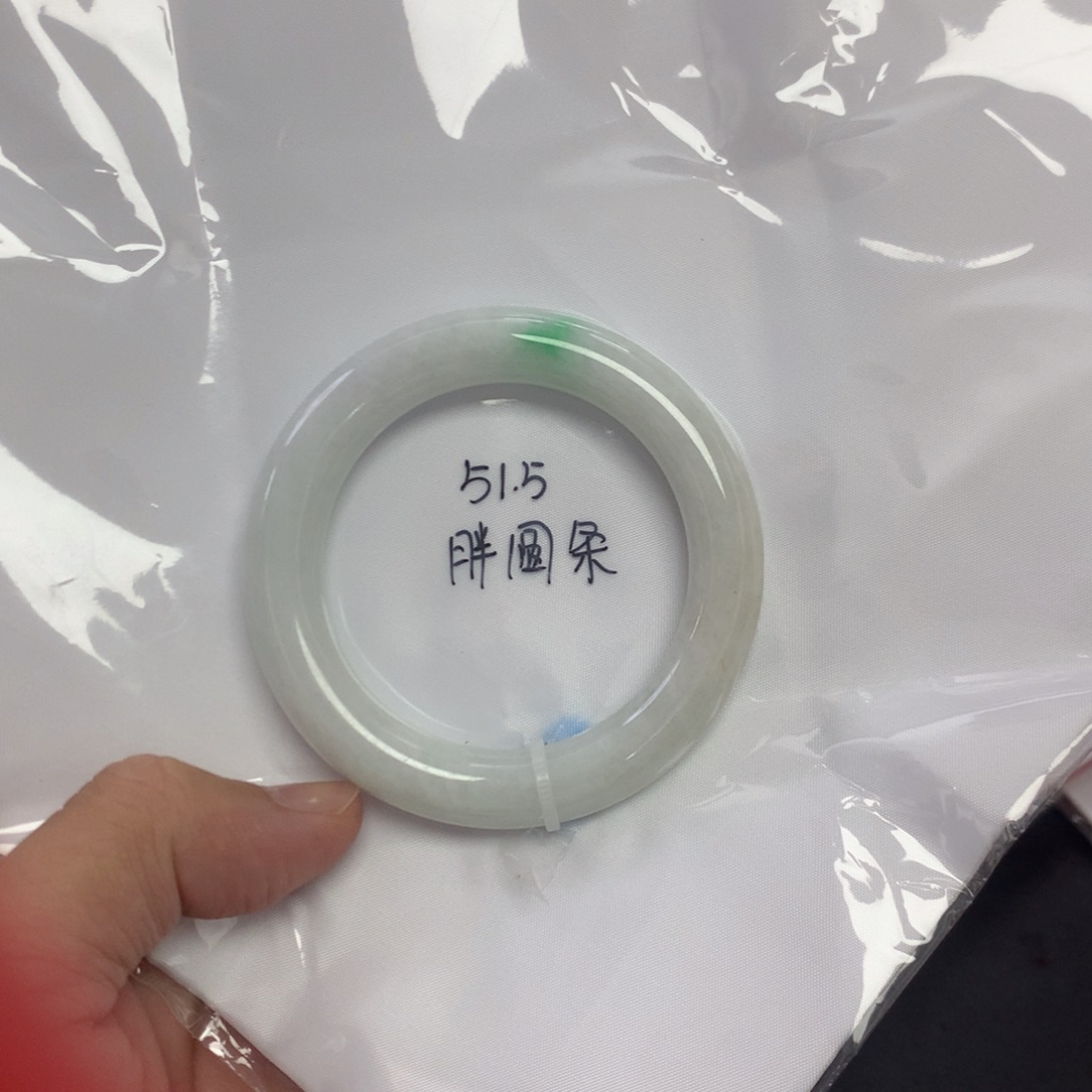 翡翠未镶嵌手镯天然缅甸翡翠手镯