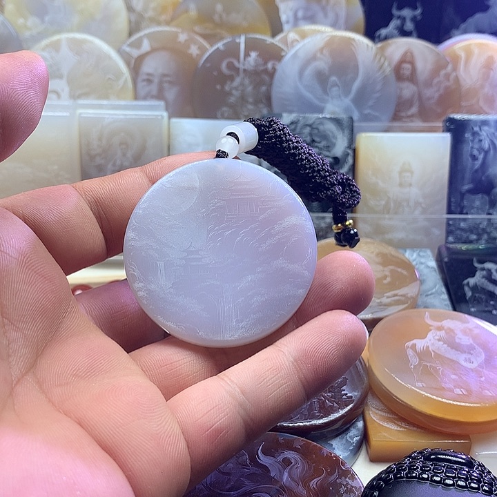 未镶嵌颈饰玛瑙/玉髓子*