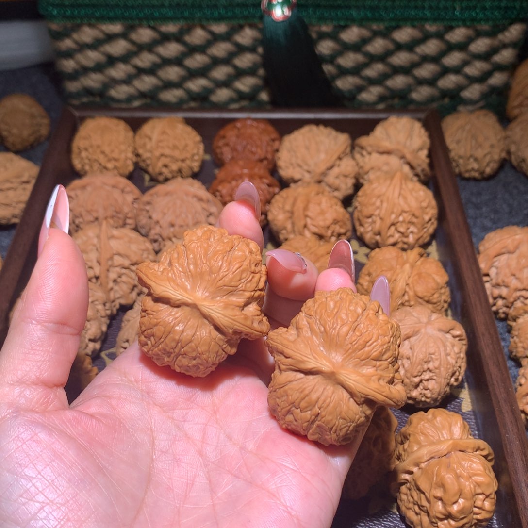 文玩核桃把件血麒麟42