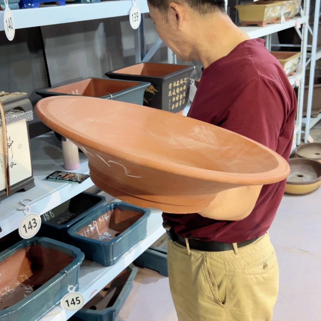 40口经红色圆斗小号一个
