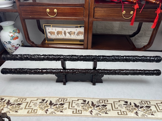 有瑕疵乌木九龙棍90厘米长