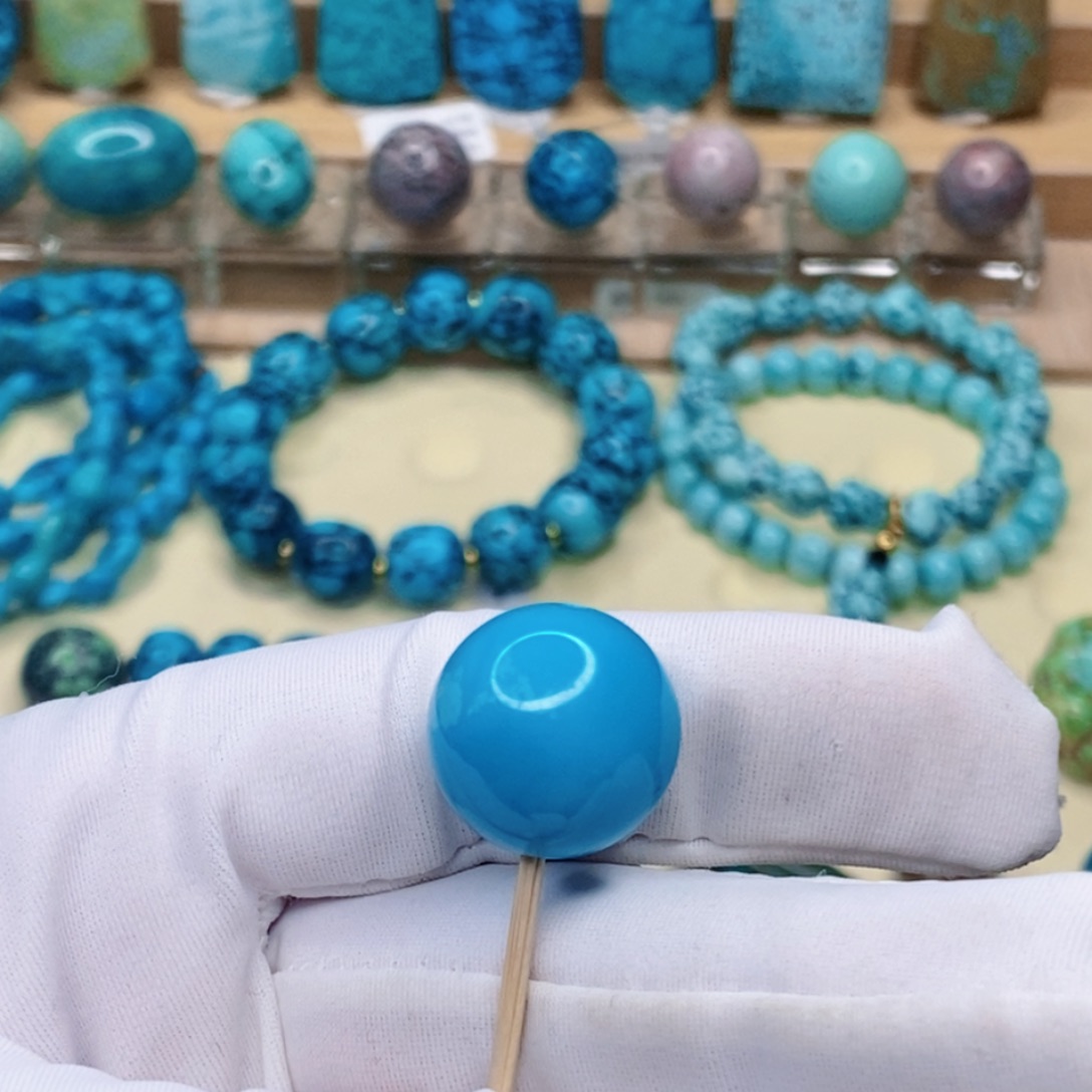 绿松石未镶嵌珠宝奇石