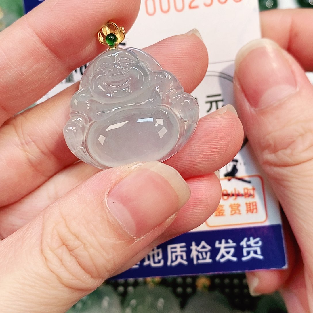 翡翠颈饰18K金镶嵌锦*兔吊坠