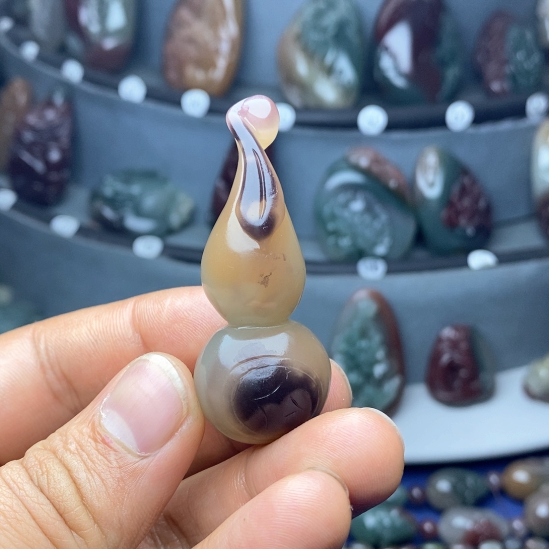 玛瑙/玉髓颈饰未镶嵌人**意