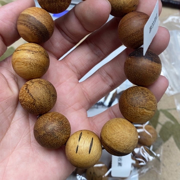沉香沉香香囊虫漏