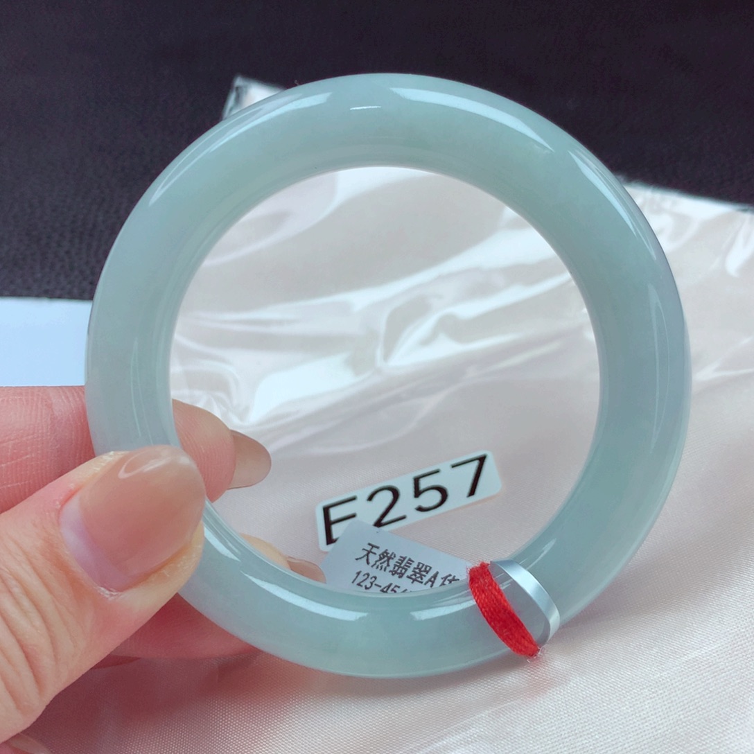 翡翠手镯未镶嵌手镯88