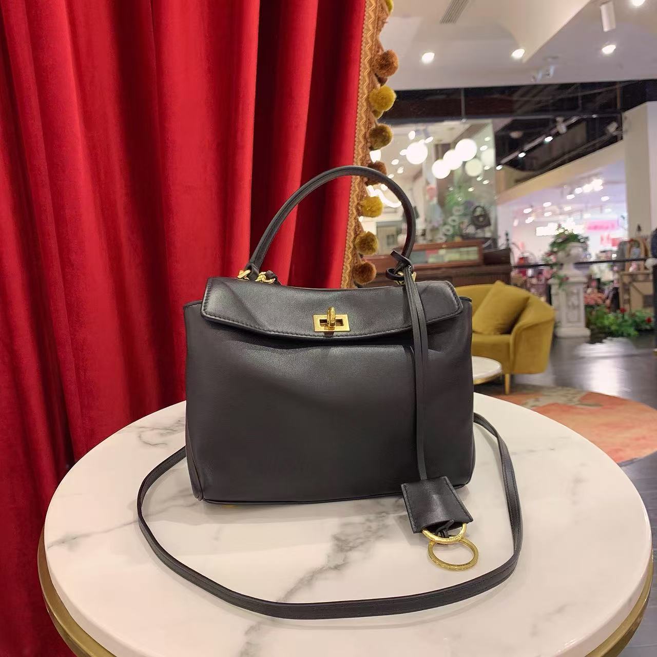 95新 Balenciaga/巴黎世家 rodeo mini黑金牛皮单肩包/80598297