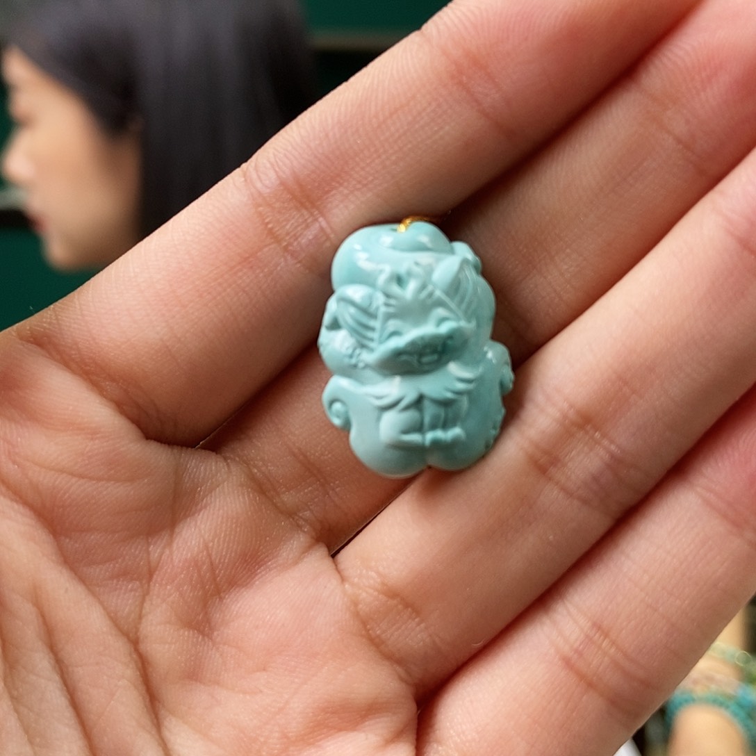未镶嵌绿松石珠宝奇石