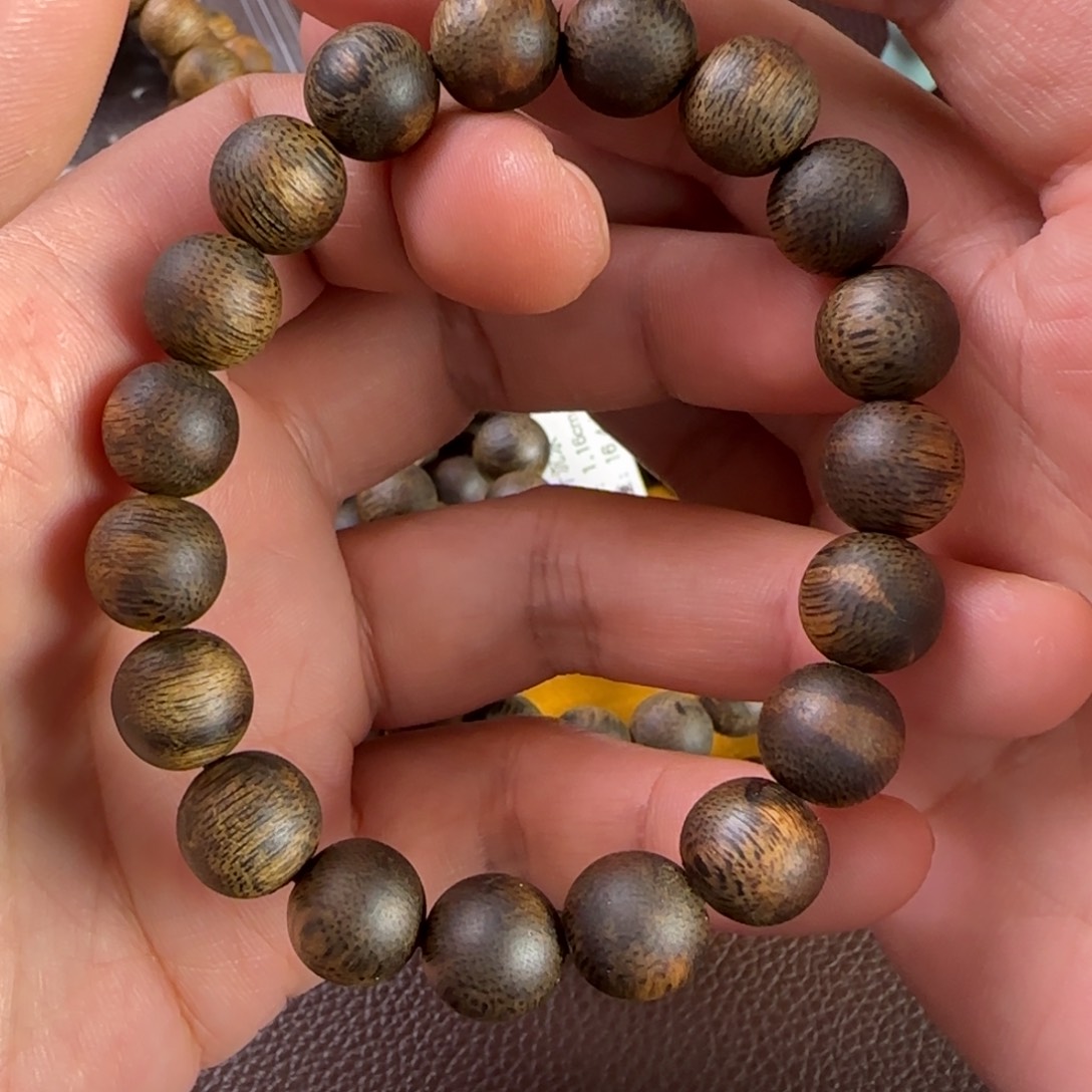 手串沉香奇楠西瓜叶圆珠，1.14，14.2克