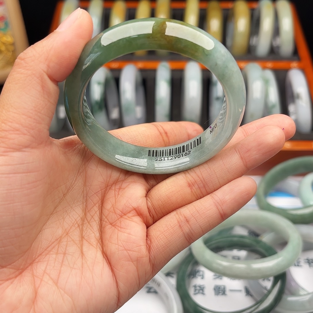 翡翠未镶嵌手镯54-56 x5 14