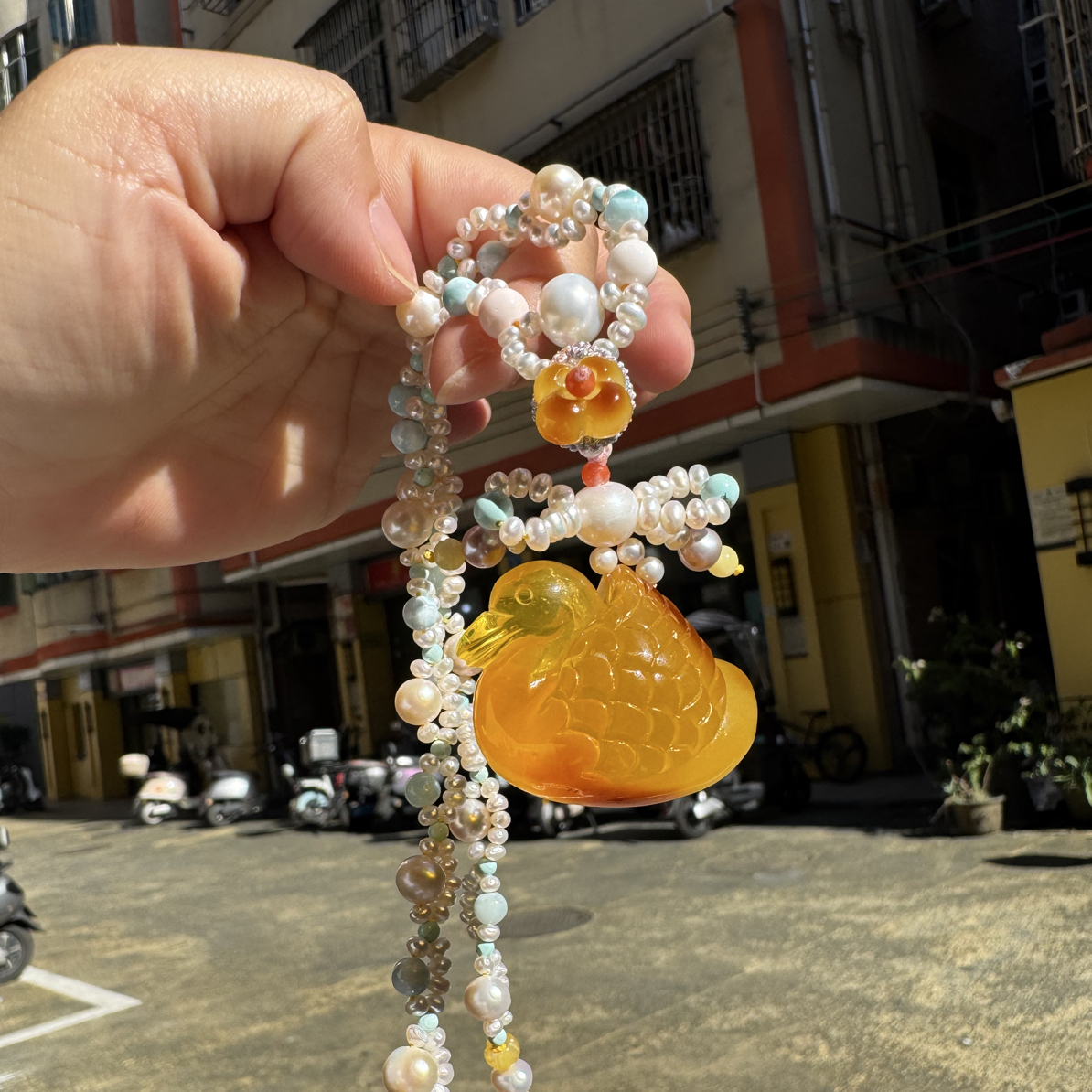 天然蜜蜡橙红天鹅项链套装（裸重：15.3克）