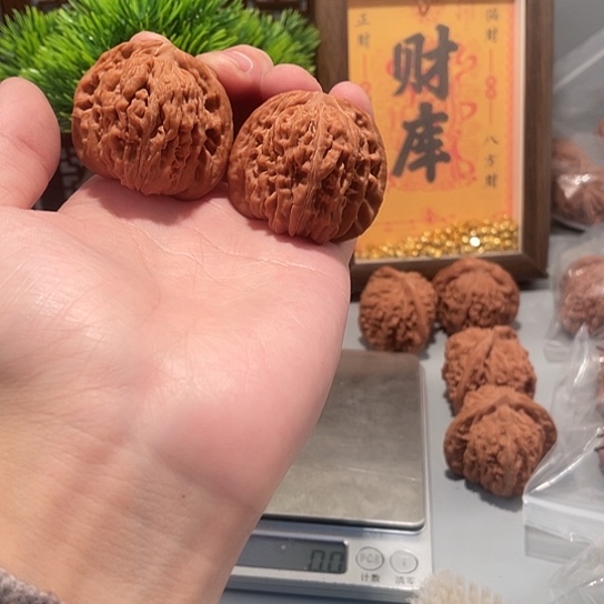 雷***雷文玩核桃吊坠四座楼