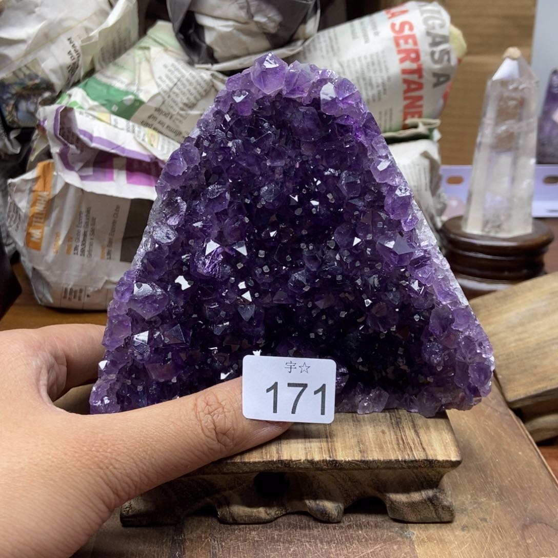 紫晶大型摆件（非配饰）未镶嵌