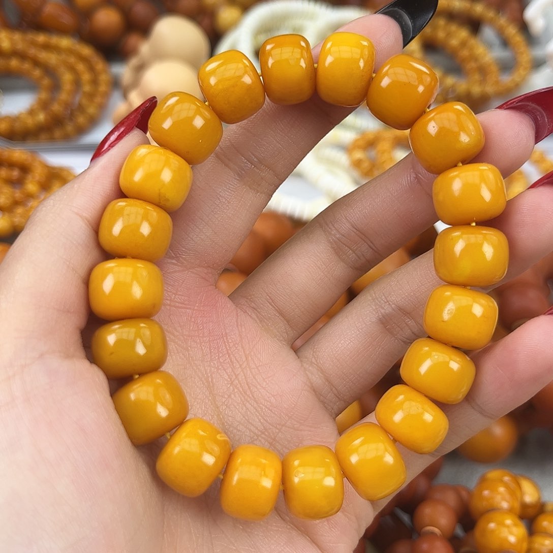 琥珀颈饰未镶嵌蜜蜡