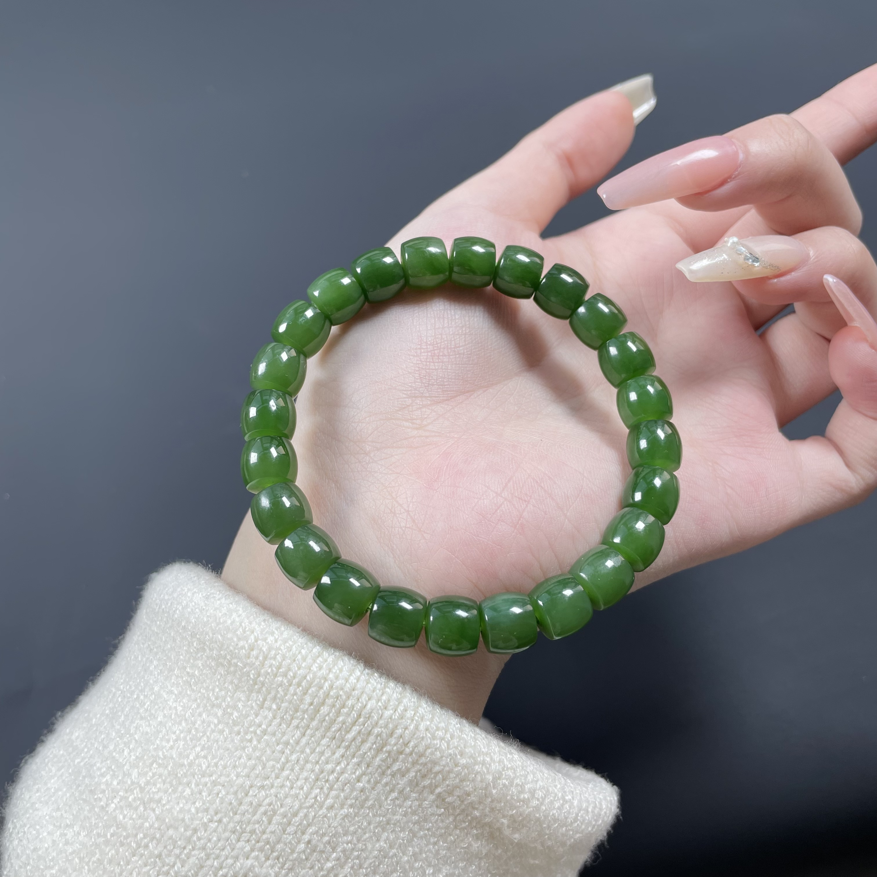 和田玉碧玉俄料老型珠手串 规格：8mm左右 