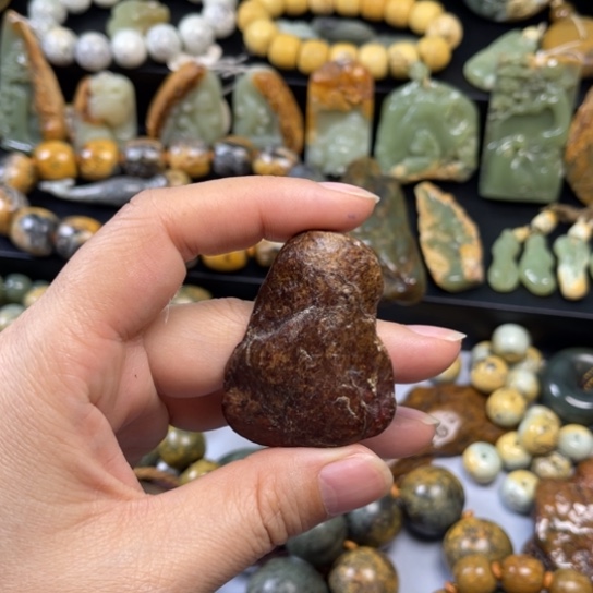 透闪石质玉手把未镶嵌