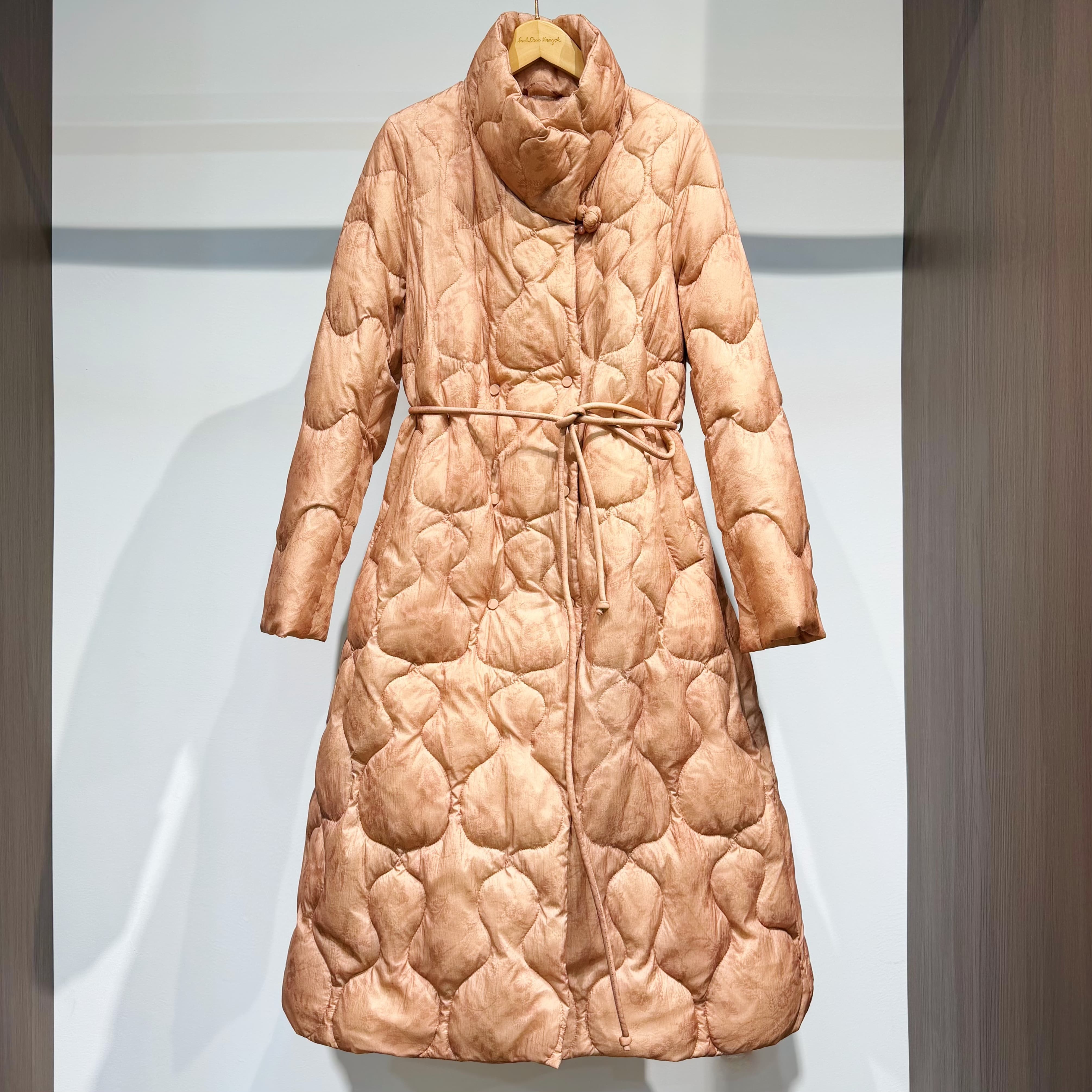 【萨拉迪恩】白鹅绒女士中长款外套时尚保暖百搭简约立领