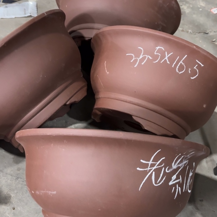 紫砂花盆100-4。        33.5-16.5