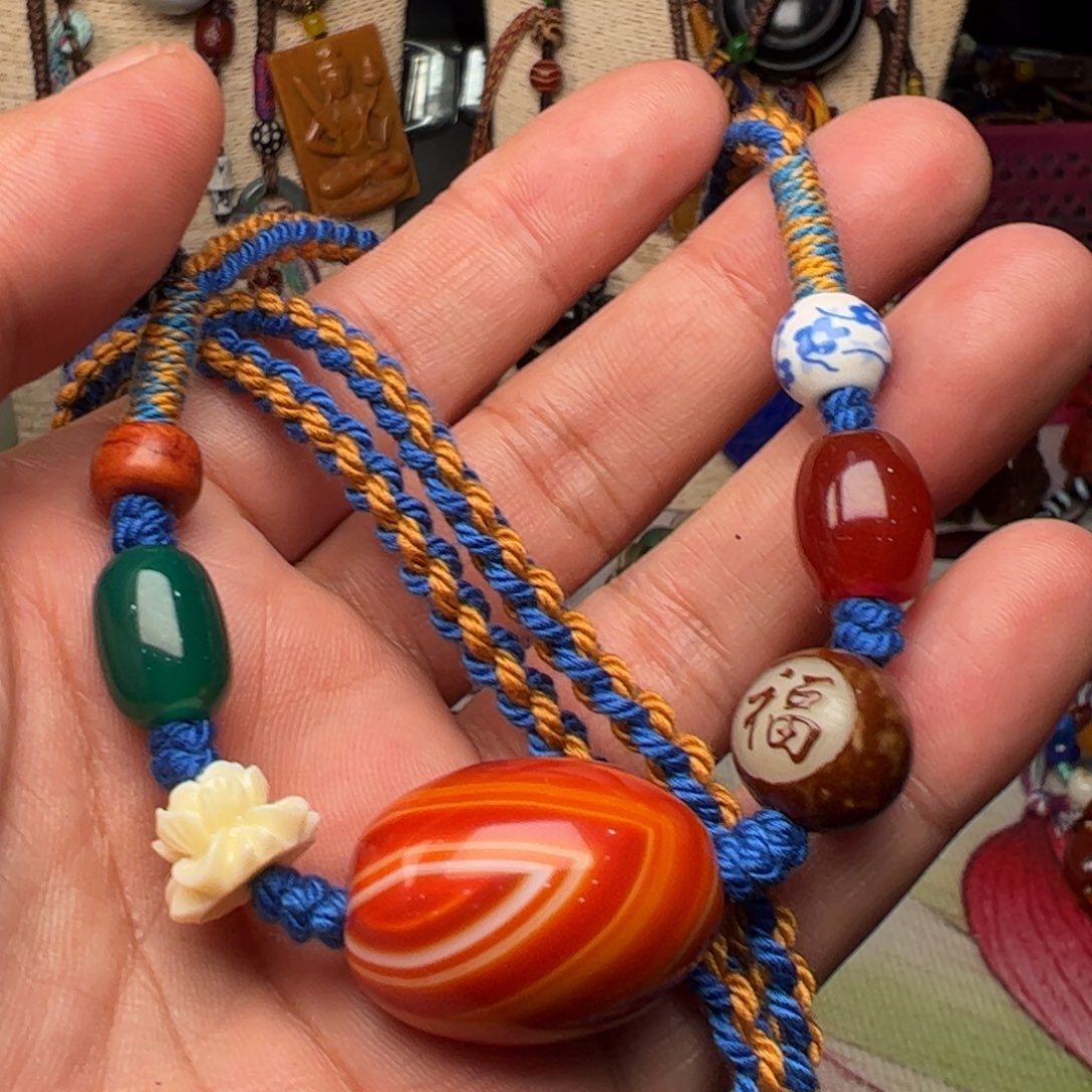 玛瑙/玉髓颈饰未镶嵌