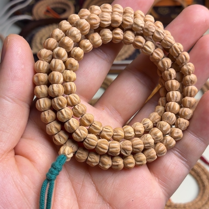 柏香籽/百香籽吊坠热振龙脊莲花毕业福利