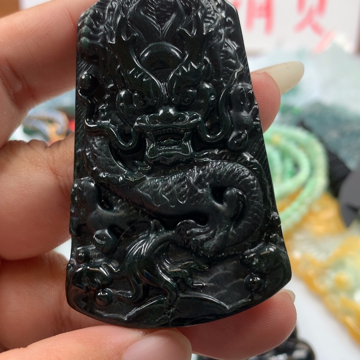 翡翠颈饰未镶嵌保真天然A货翡翠