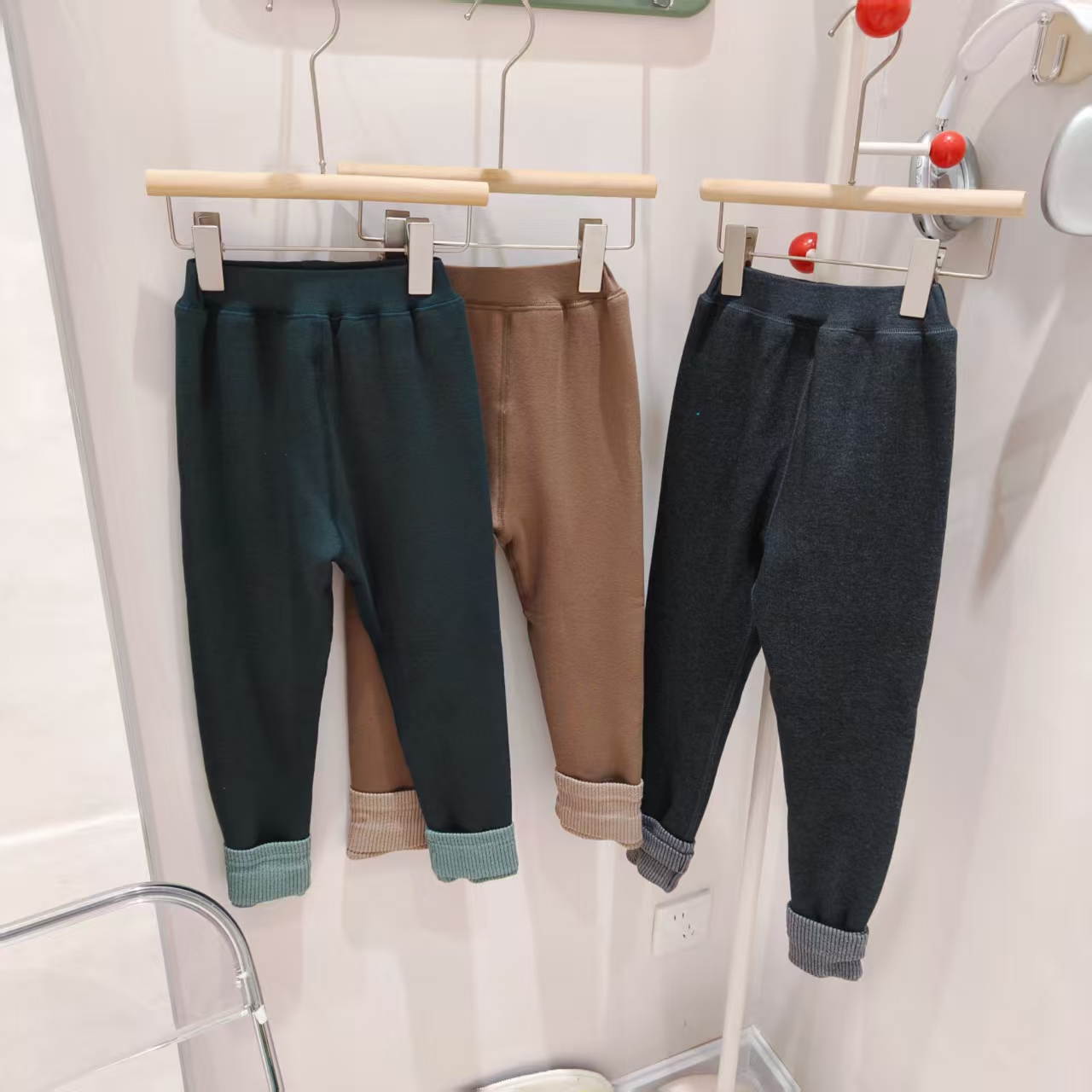 M404 女童冬季加绒加厚打底裤纯色翻边休闲百搭长裤