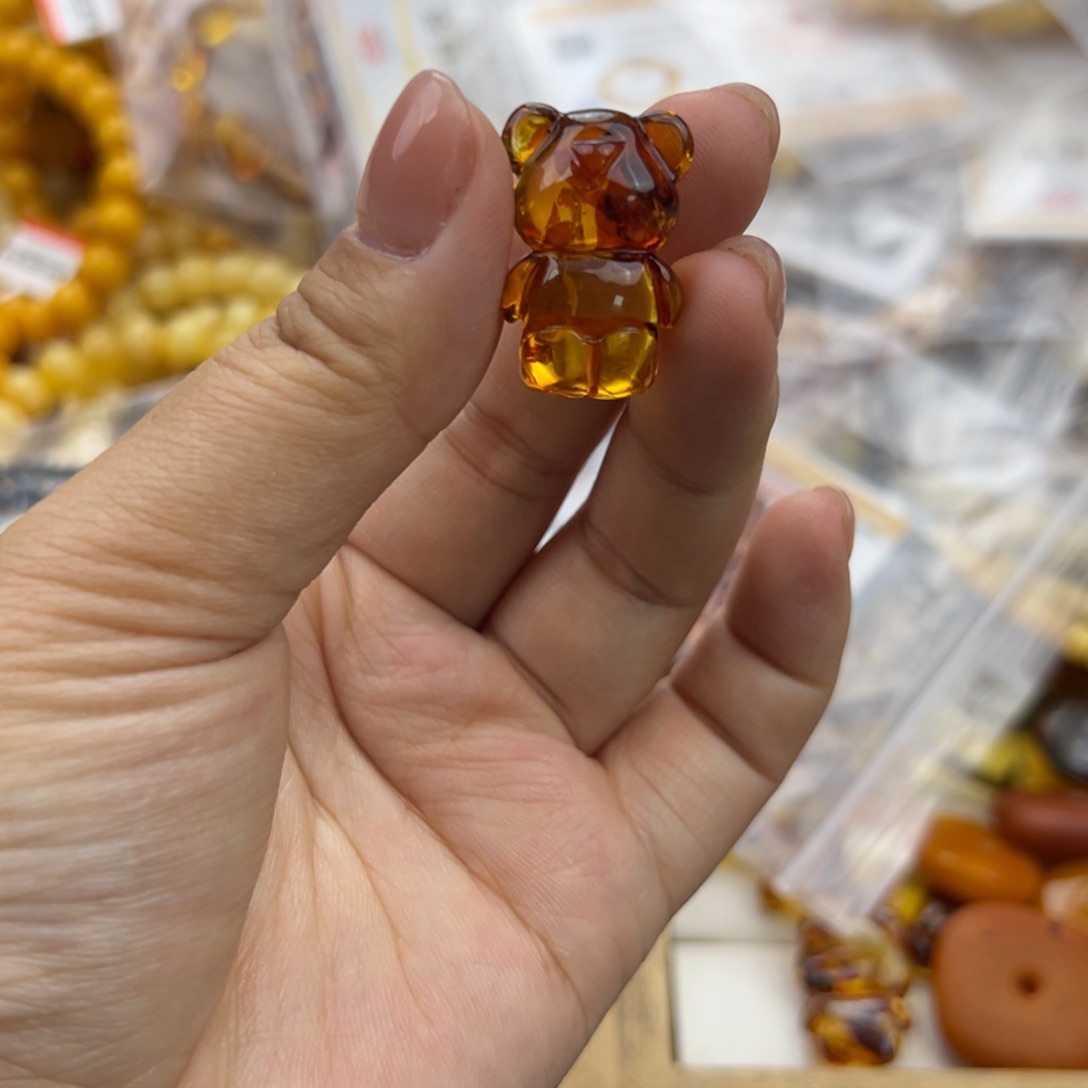 琥珀珠宝奇石未镶嵌