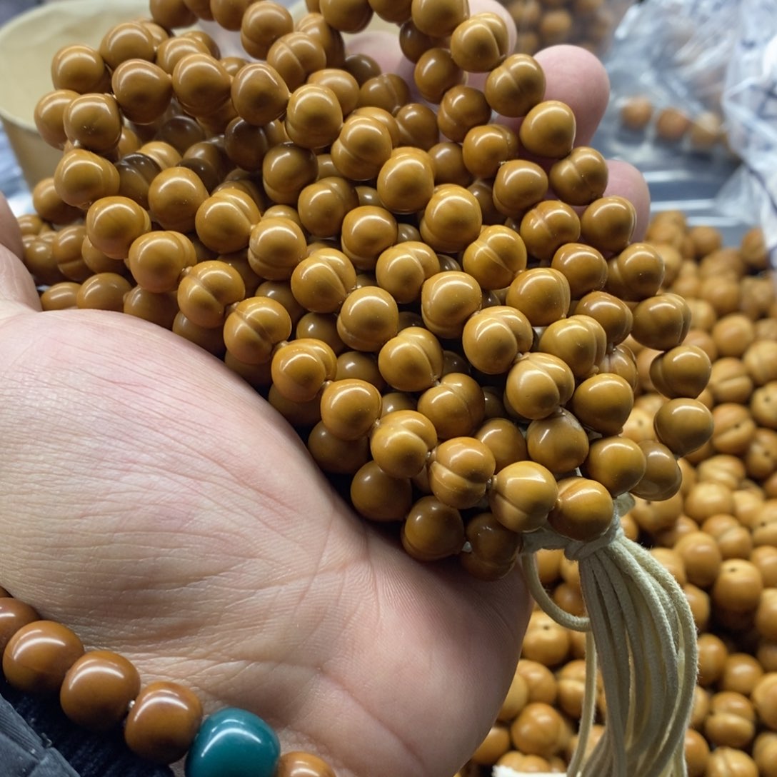 猴头核桃吊坠屁桃