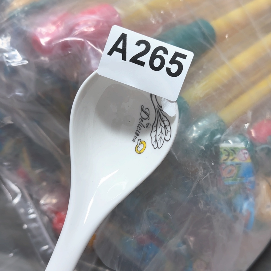 鲸***炙紫砂陶瓷艺术工艺品……陶瓷艺术工艺品………