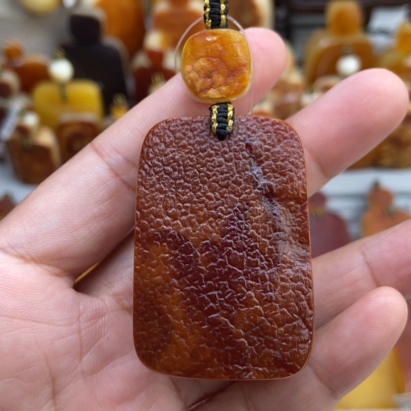 【闪购商品】琥珀颈饰未镶嵌