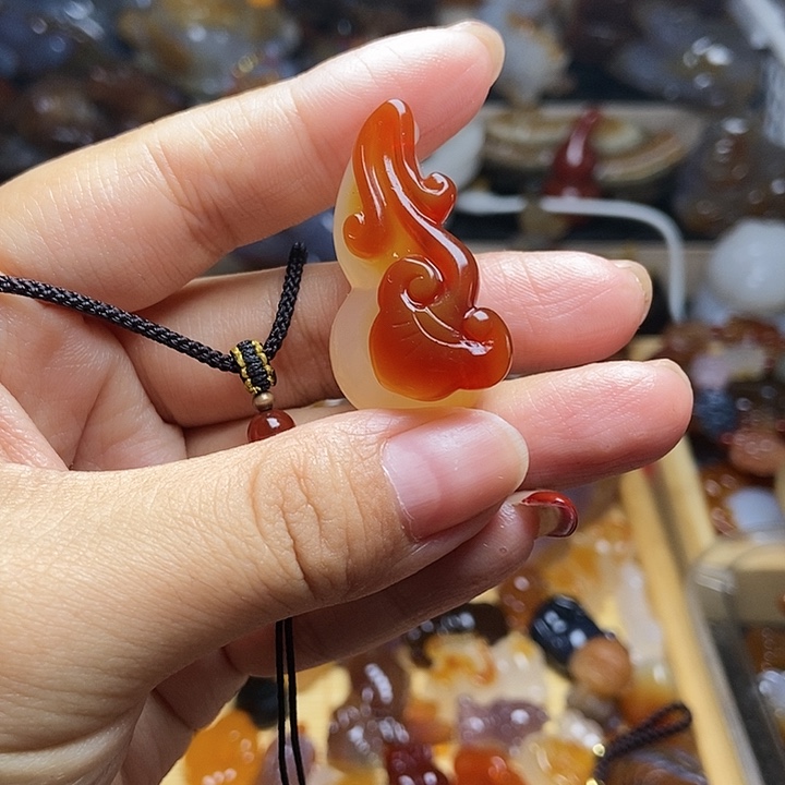 玛瑙/玉髓颈饰未镶嵌玫*?