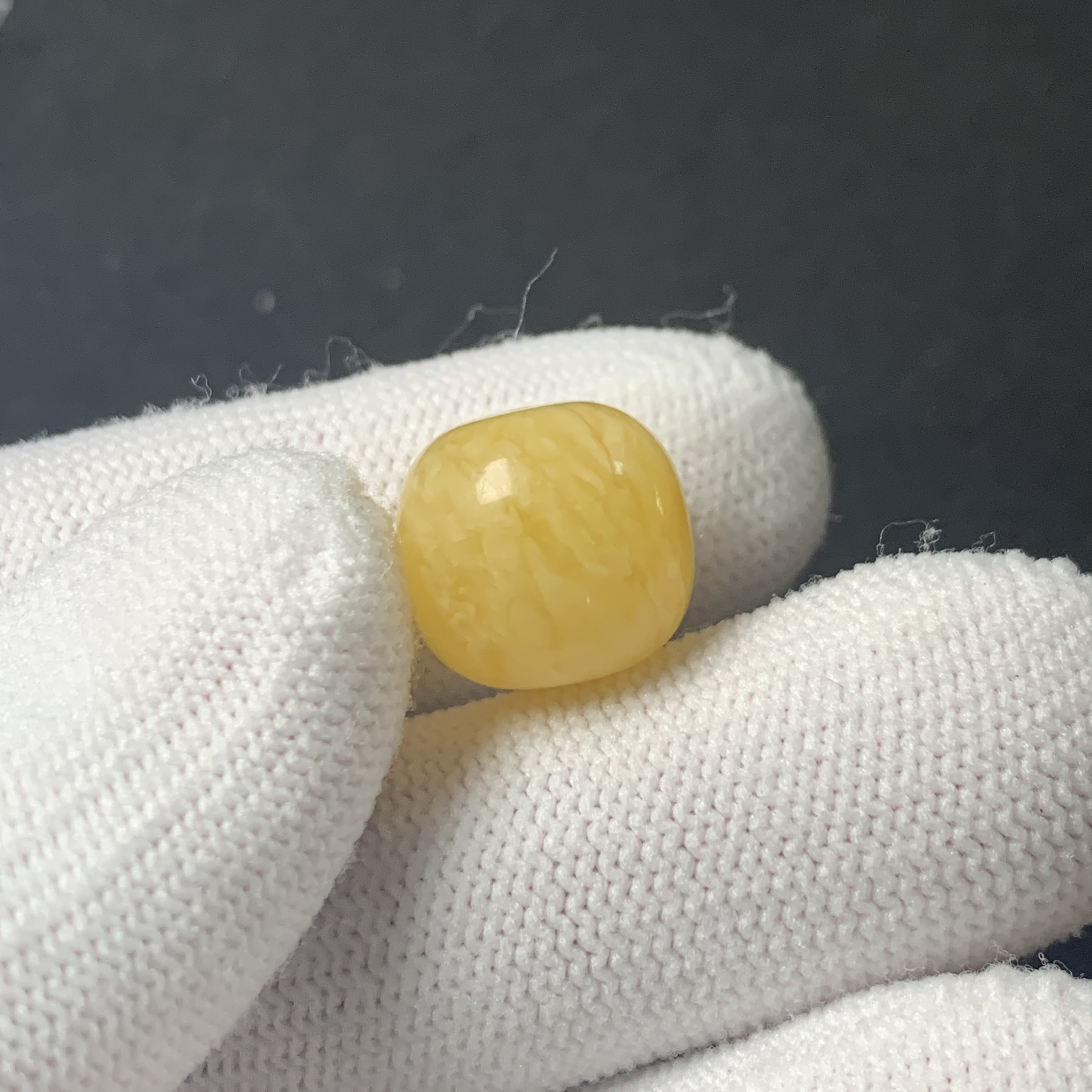 L1994保真原矿俄料尺寸14*13.1mm蜜蜡单颗老型单珠隔珠支持复检