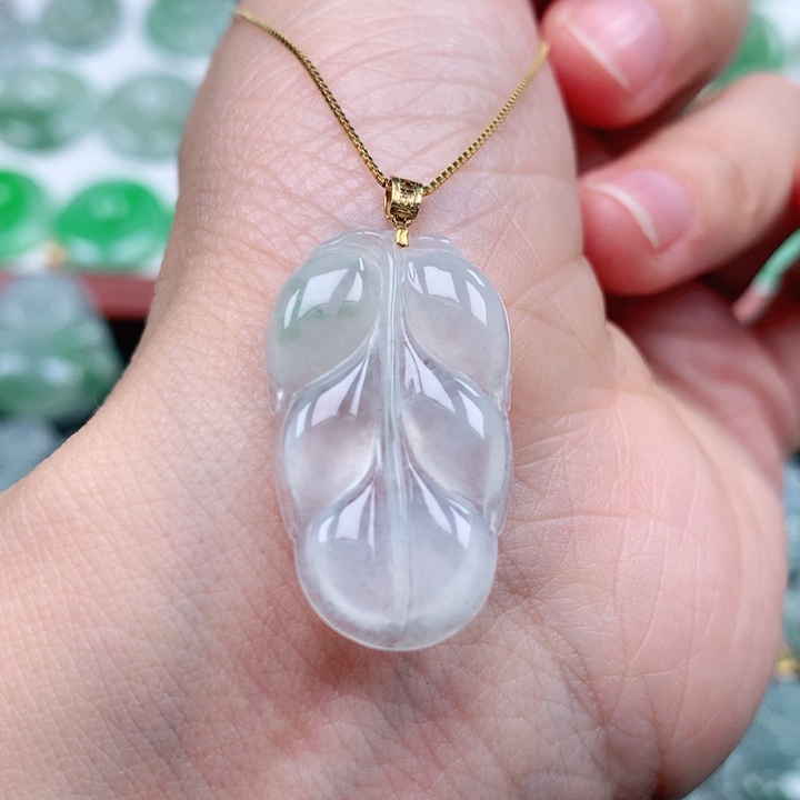 翡翠吊坠(不含链)18K金镶嵌