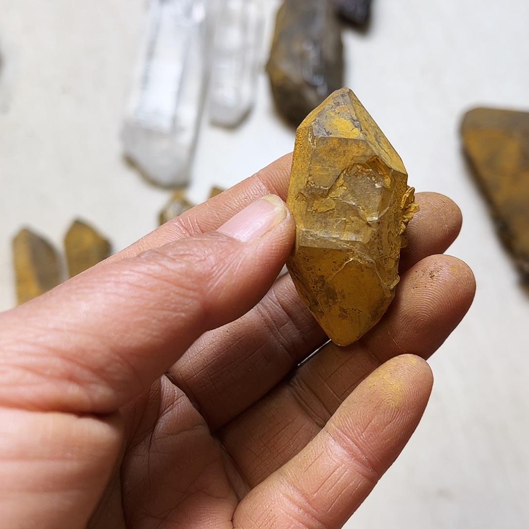 *****未镶嵌珠宝半成品水晶