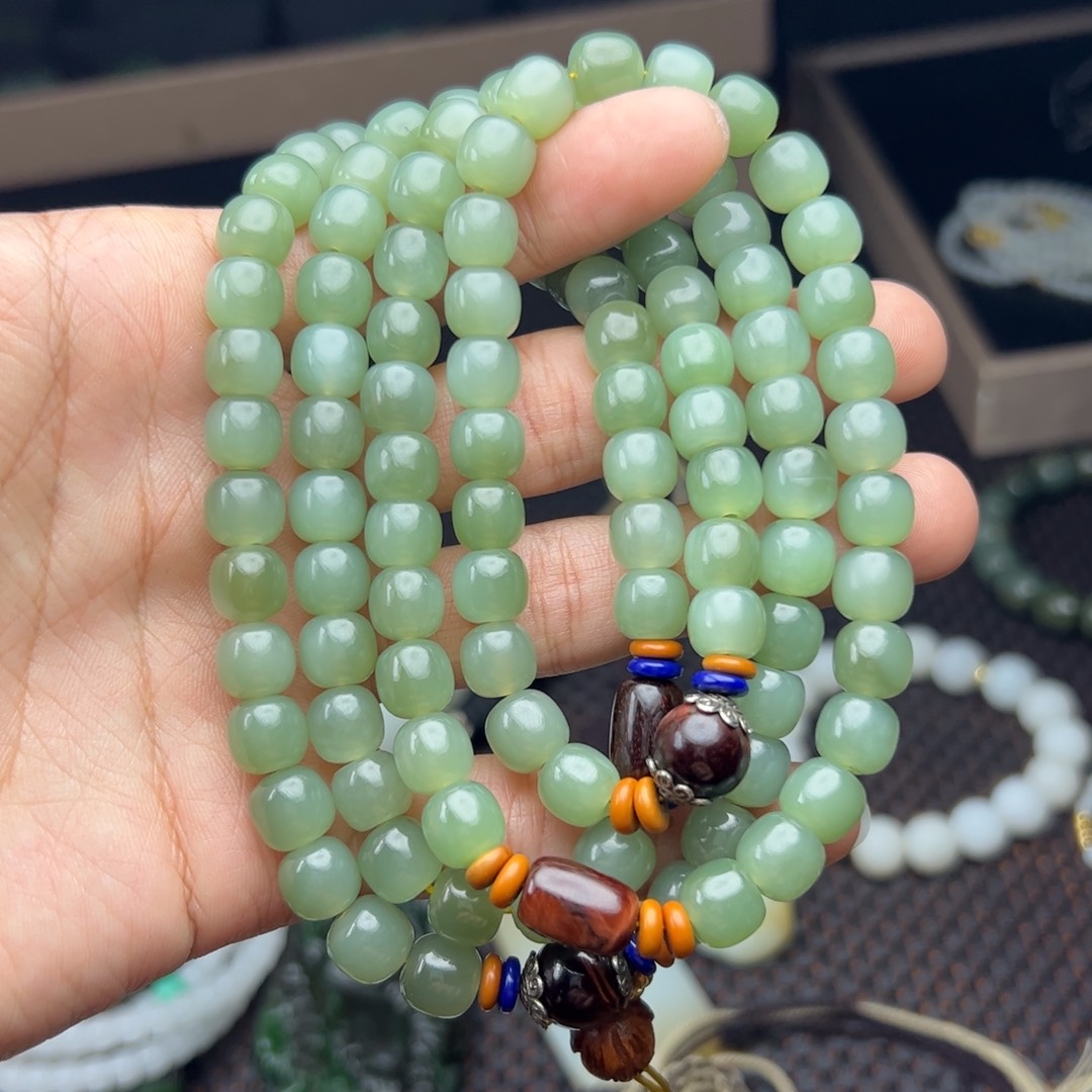 和田玉挂件未镶嵌项链