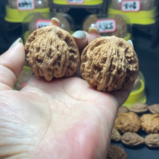 文玩核桃把件10号虎头45尺全品