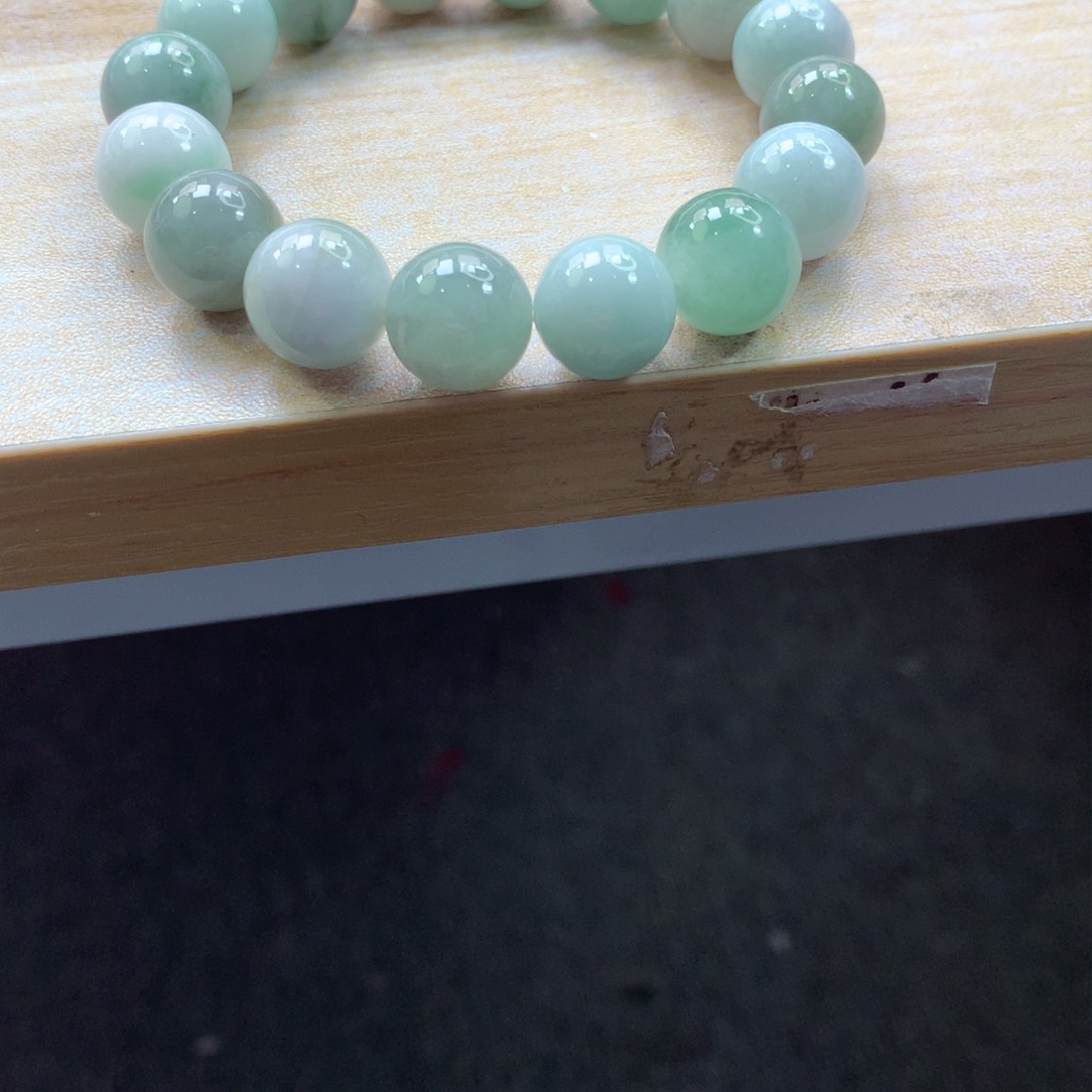 翡翠颈饰未镶嵌吊坠