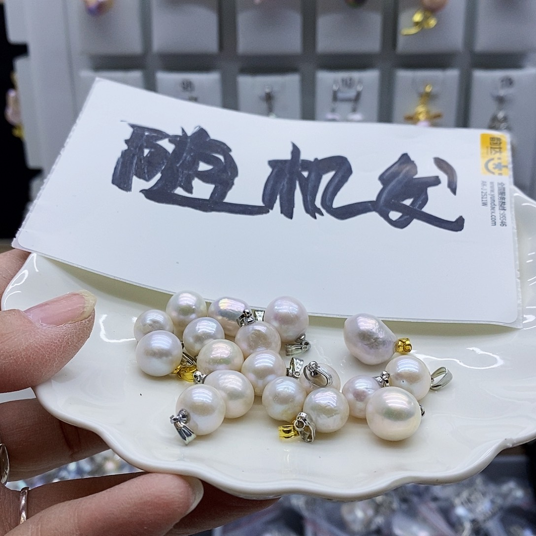 颈饰合金淡水珍珠