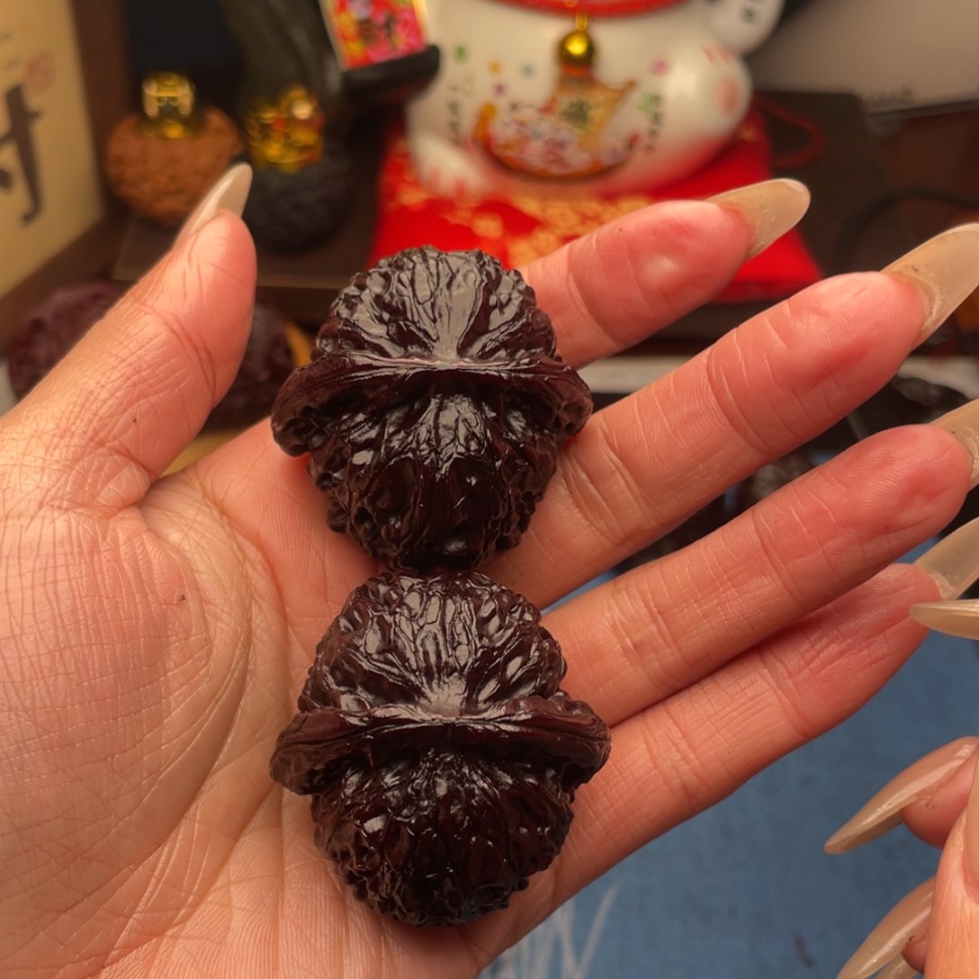 吊坠文玩核桃酒红灯