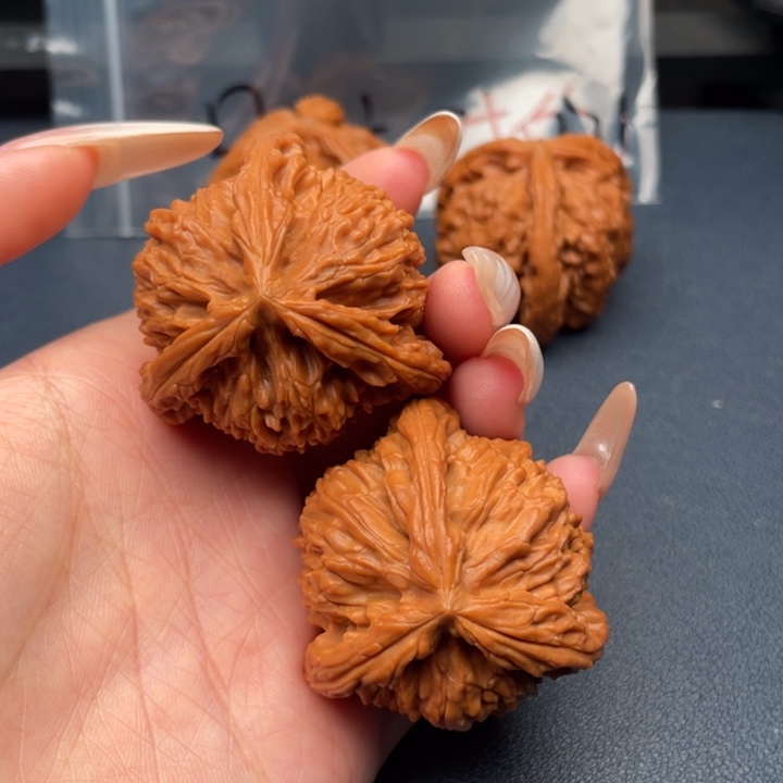 铁***兵吊坠文玩核桃白狮子