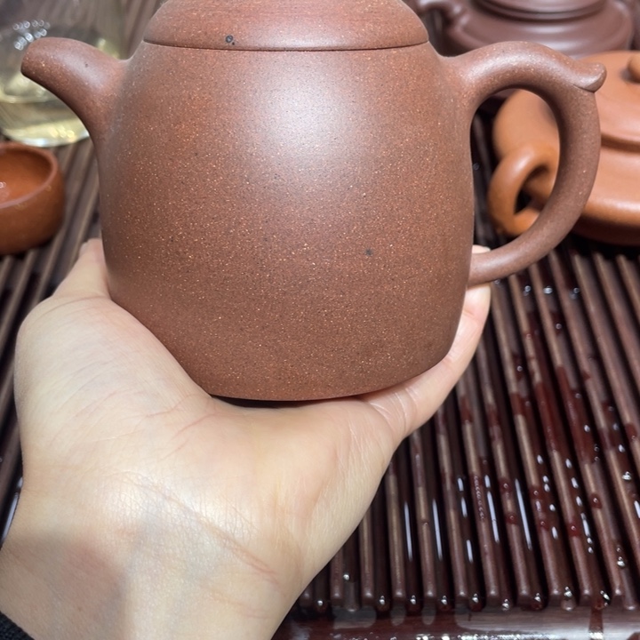 紫砂茶壶宜兴紫砂某革紫