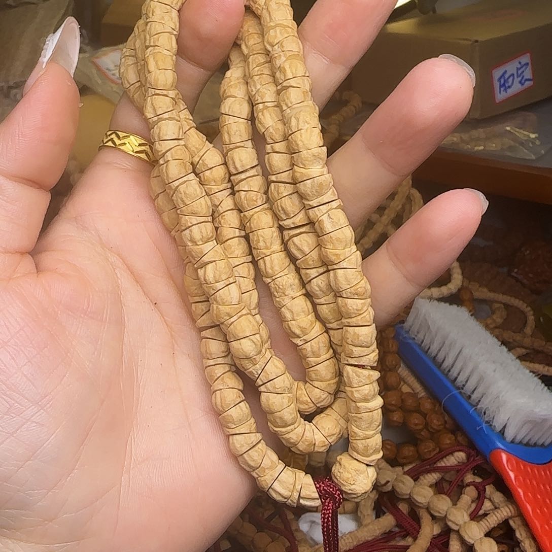 柏香籽/百香籽吊坠大肠