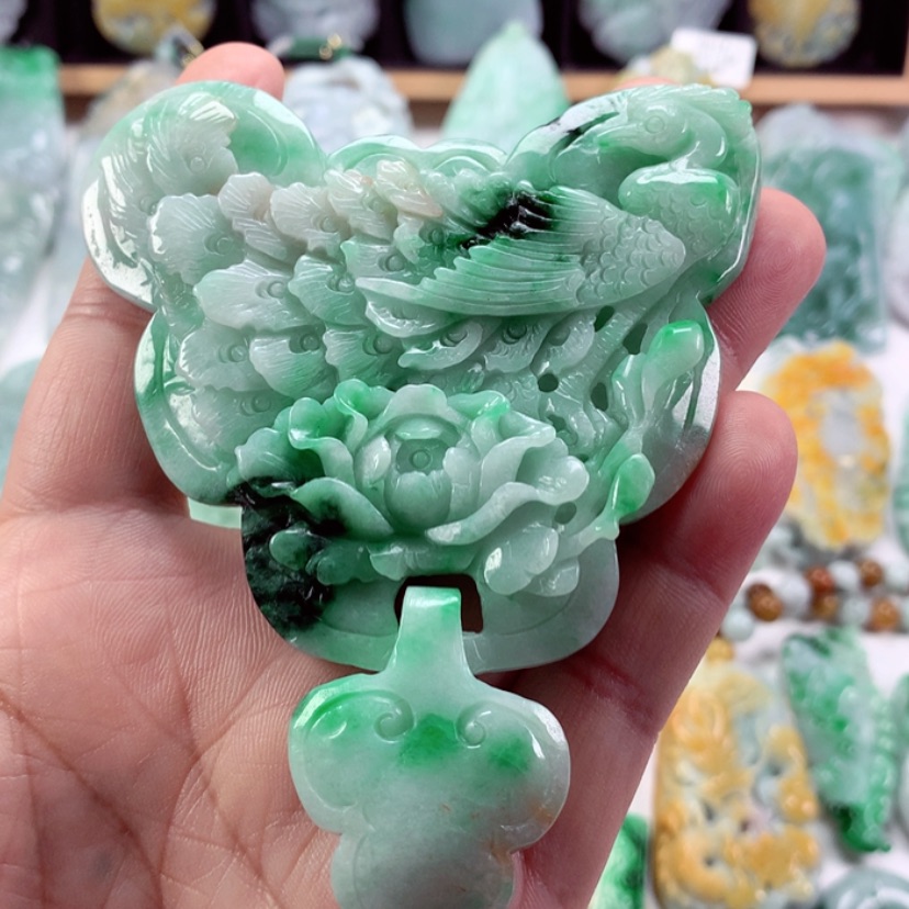 【闪购商品】翡翠吊坠(不含链)未镶嵌嘉****杨