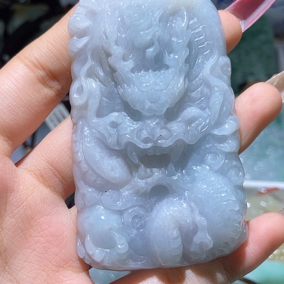 翡翠颈饰未镶嵌天然