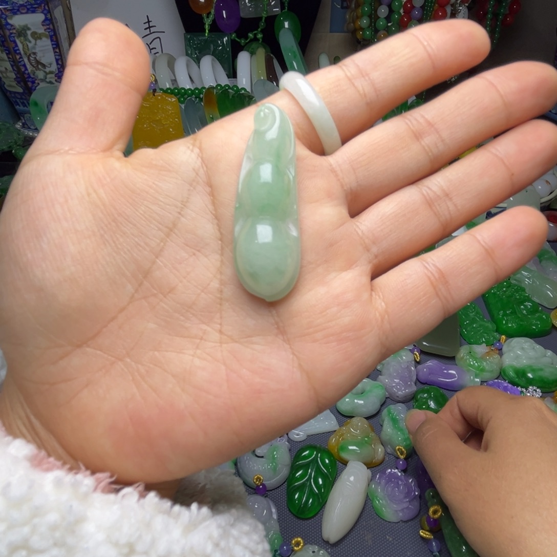 翡翠未镶嵌手链翡翠未镶嵌颈饰手饰挂件