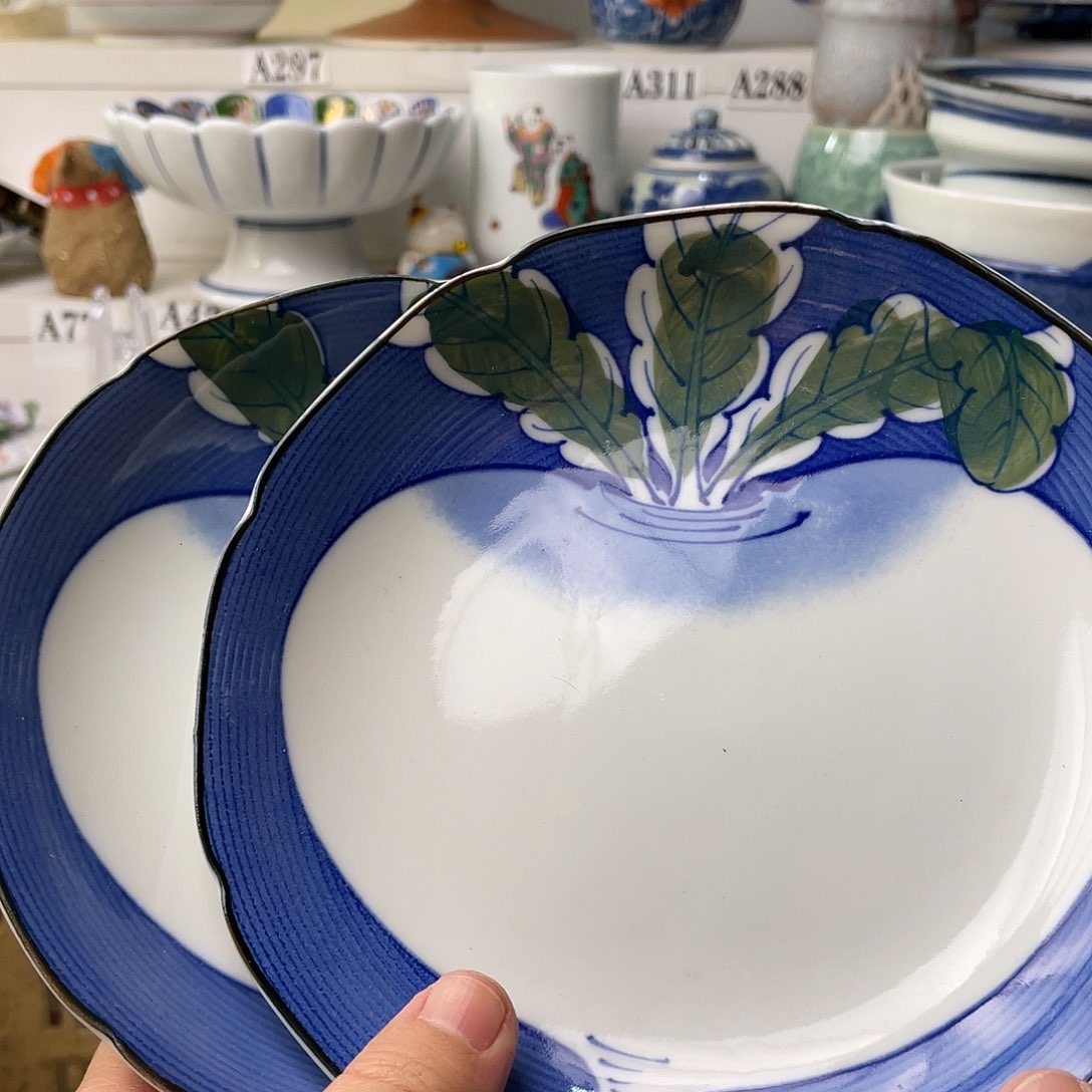 瓷片?****?哈哈哈我真的要把她打在脑