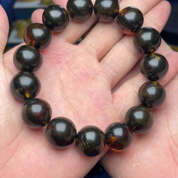 未镶嵌琥珀珠宝奇石