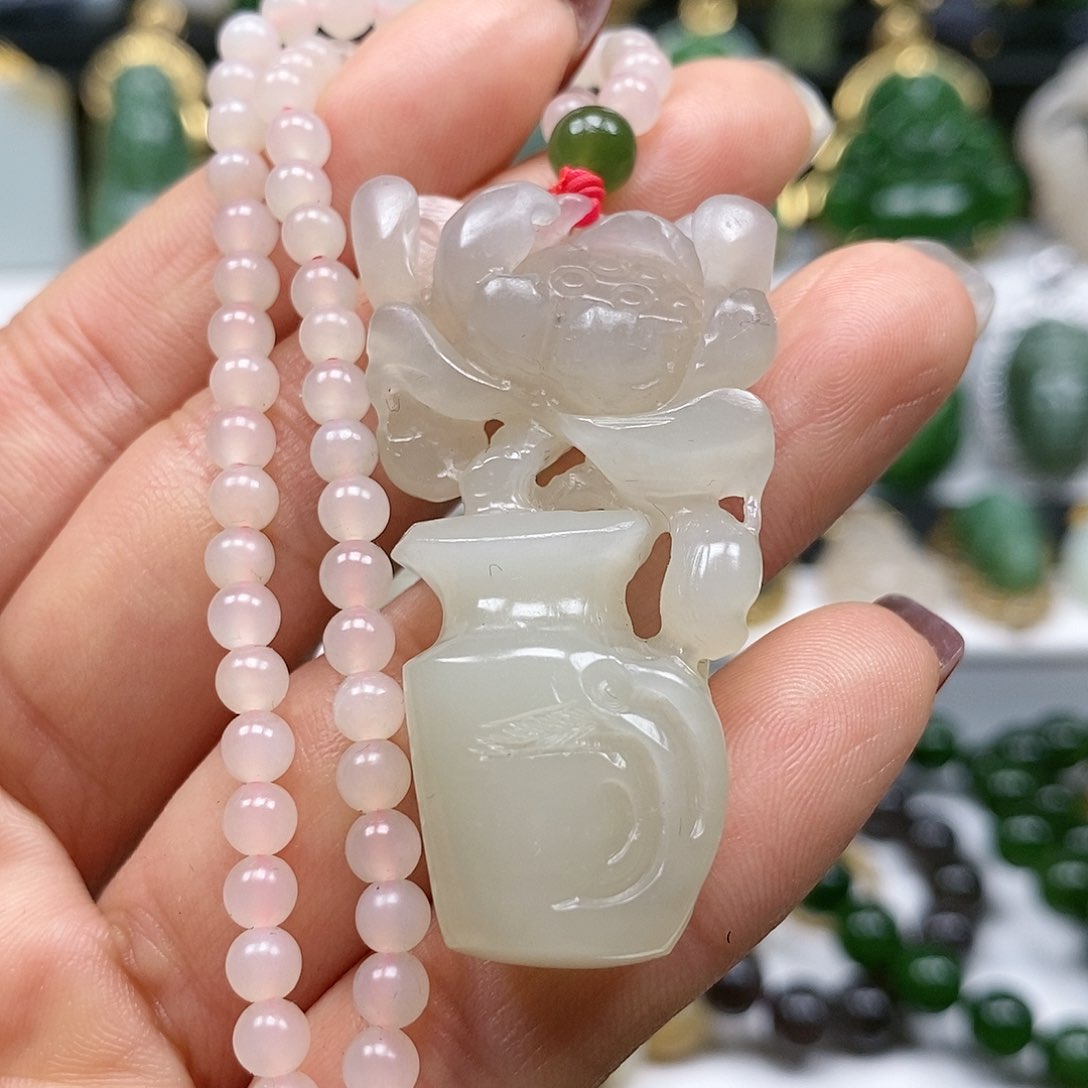 和田玉颈饰未镶嵌